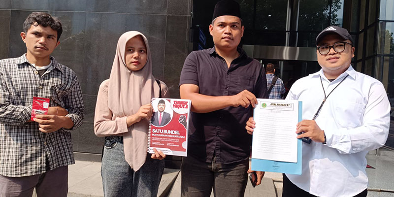 Menag Yaqut Kembali Dilaporkan ke KPK, Barbuk 1 Bundel Dokumen Kuota Haji